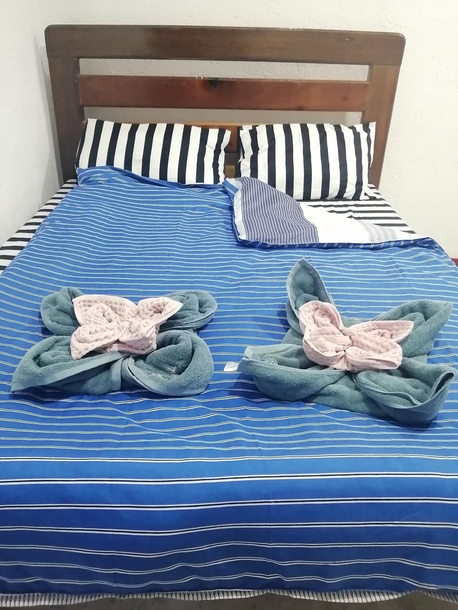 Panda Guest House Coron Eksteriør bilde
